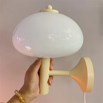 Ins Настенный светильник в виде гриба, Милая прикроватная лампа для спальни из кремового стекла, украшение детской комнаты, проход для кабинета, Гостиная, настенный светильник для телевизора