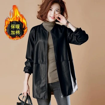 Женская куртка из искусственной кожи на молнии 2023 Весна-осень, бейсбольная форма 7XL, черная, средней длины, свободное, повседневное, плотное пальто из искусственной кожи.
