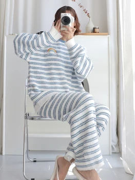 Пижама Женская осенне-зимняя домашняя одежда из кораллового флиса, утепленная верхняя одежда, костюм, который можно носить на улице.