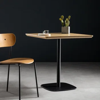 Простой кофейный столик Nordic Simple на восемь персон, Обеденный стол для дома в небольшой квартире, Балконный столик и стул